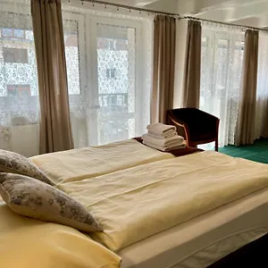 https://azalia.karpacz-hotel.com